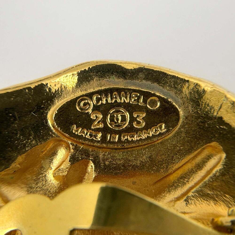 CHANEL Gold Earrings - Picture 5 of 5